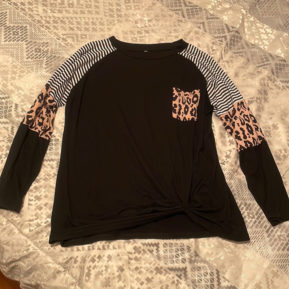 Black with leopard print top